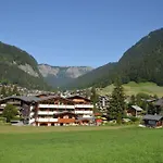 Hotel La Clef Des Champs