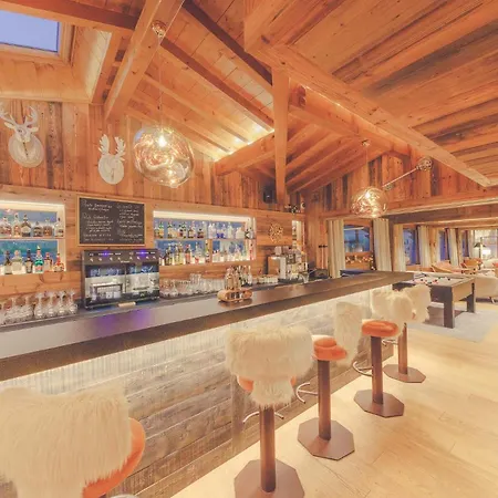 Hotel La Clef Des Champs 4*